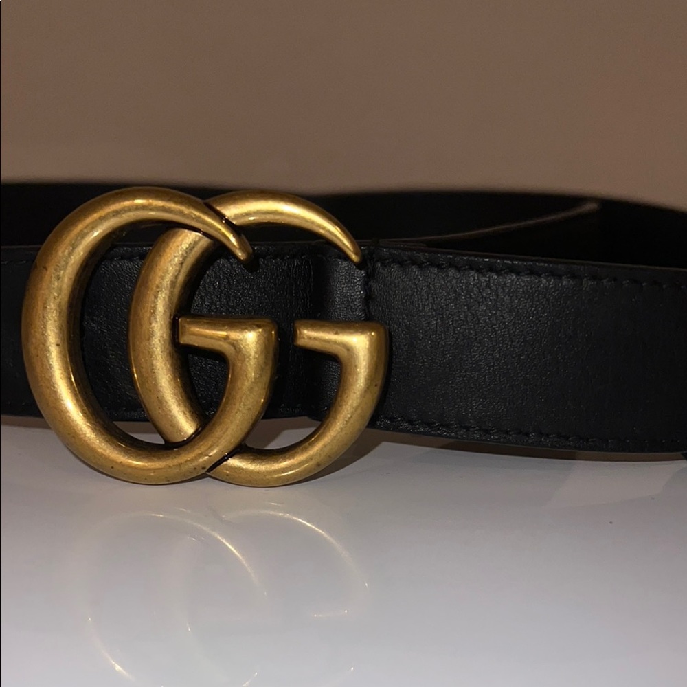 Gucci Marmot Black and Gold Belt with Iconic Logo Buckle